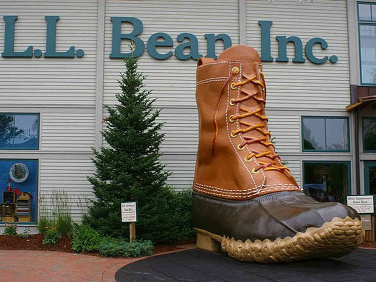 LL Bean poised to open 1st store in Canada 98.9 WCLZ