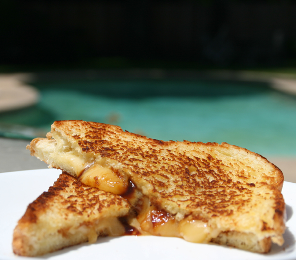 Young Chefs Spar in Grilled Cheese Challenge at Trade Show
