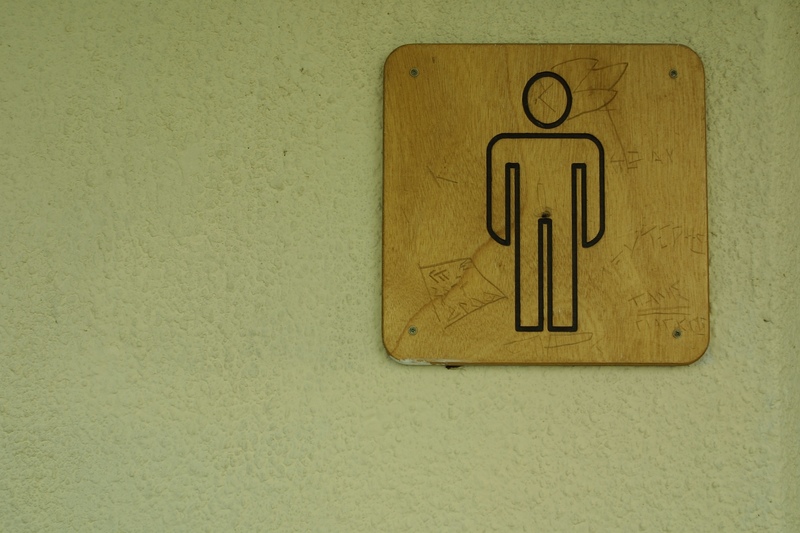 Threat on Bathroom Wall Forces Maine School to Cancel Classes