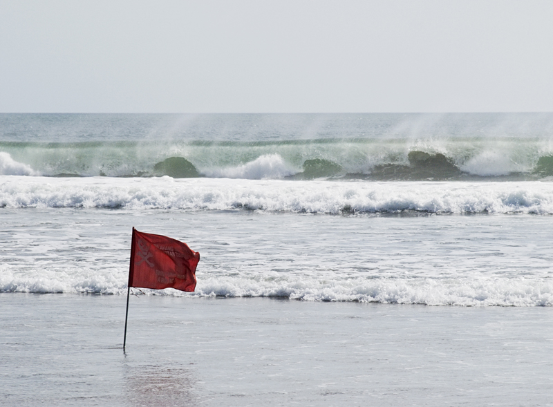 Lifeguards Rescue Four from Riptide in Biddeford