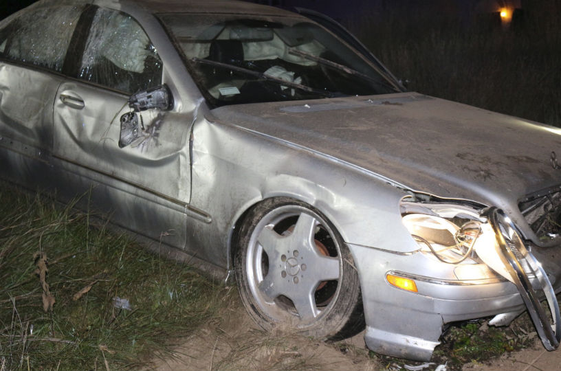 Topsham Police Looking for Three People Involved in Crash