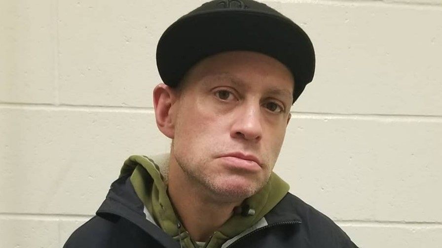 Man Nabbed Bringing Drugs Into Court House
