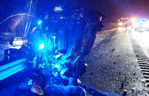 State Trooper Hurt in Turnpike Crash | Newsradio WGAN