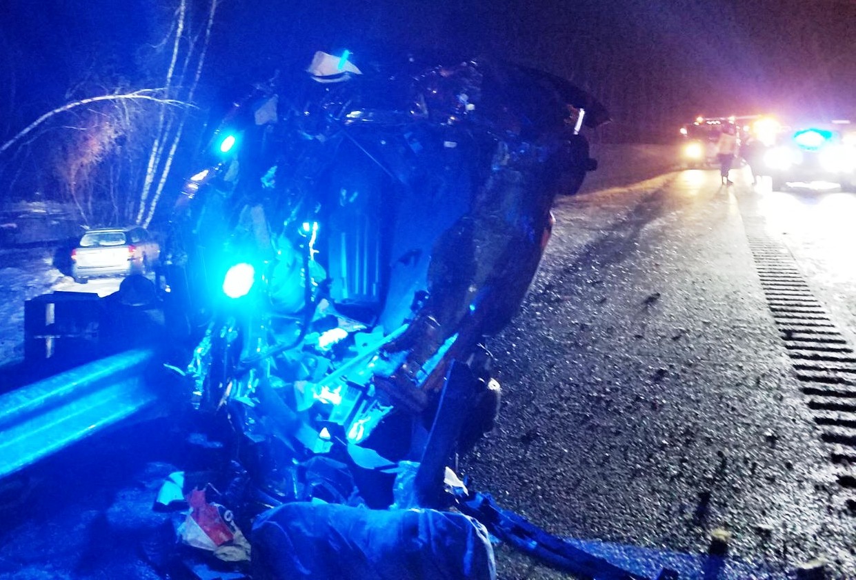 State Trooper Hurt in Turnpike Crash