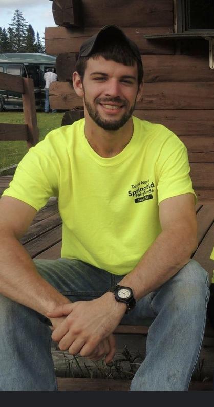 Police search for missing Lincoln man who walked away from wreck in Lee