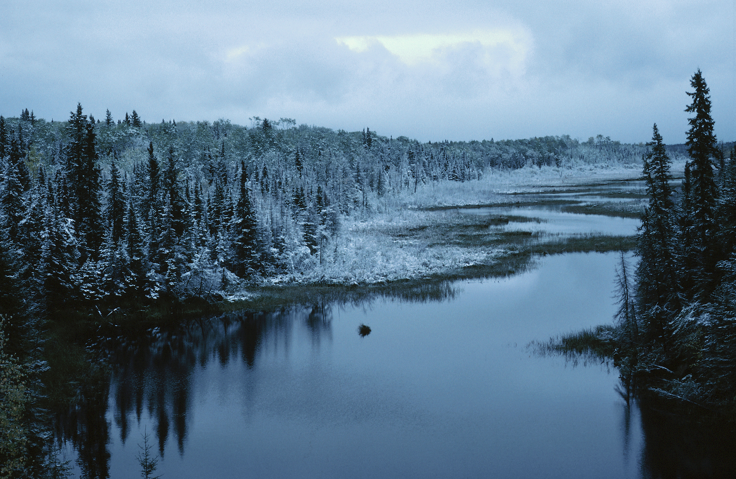 Warden Service warns Maine residents about dangerously thin levels of ice