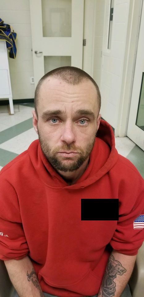 Police: New Hampshire man found unresponsive from overdose with child in car