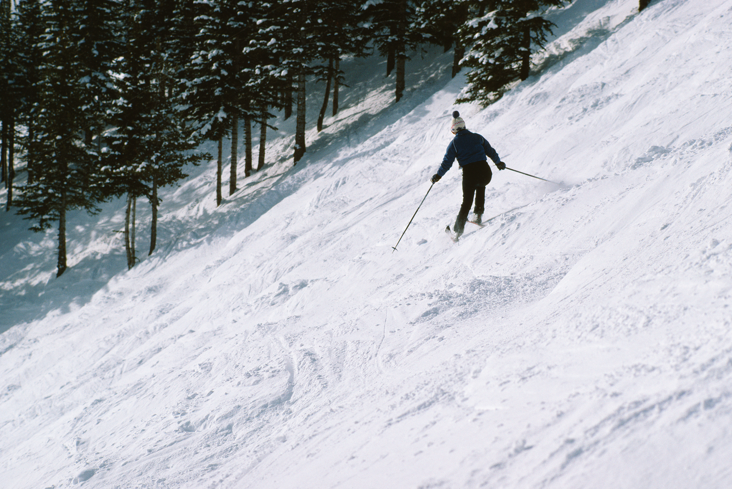 Girl who fell from chairlift in Maine released from hospital