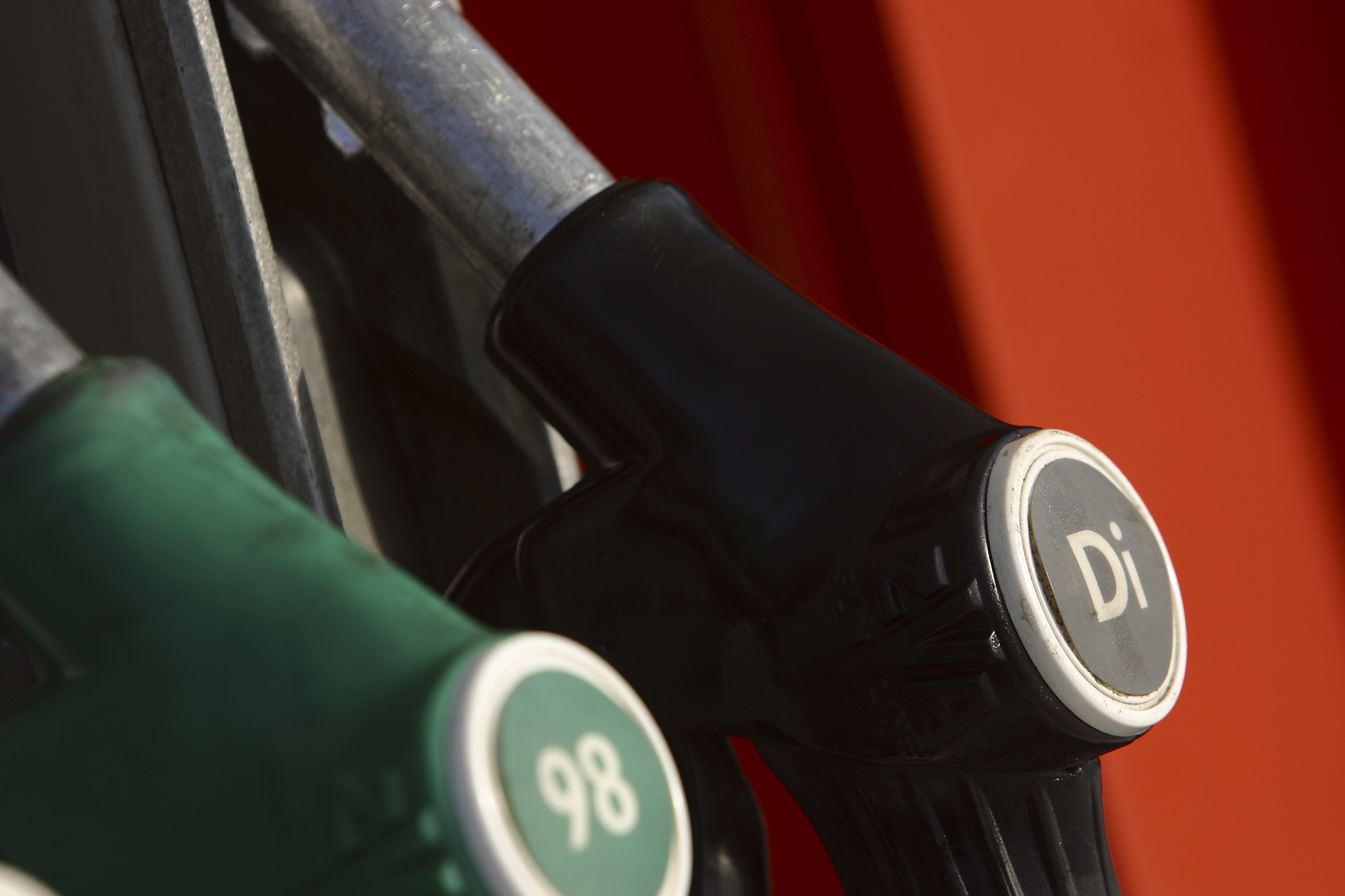 Gas prices rise again in northern New England