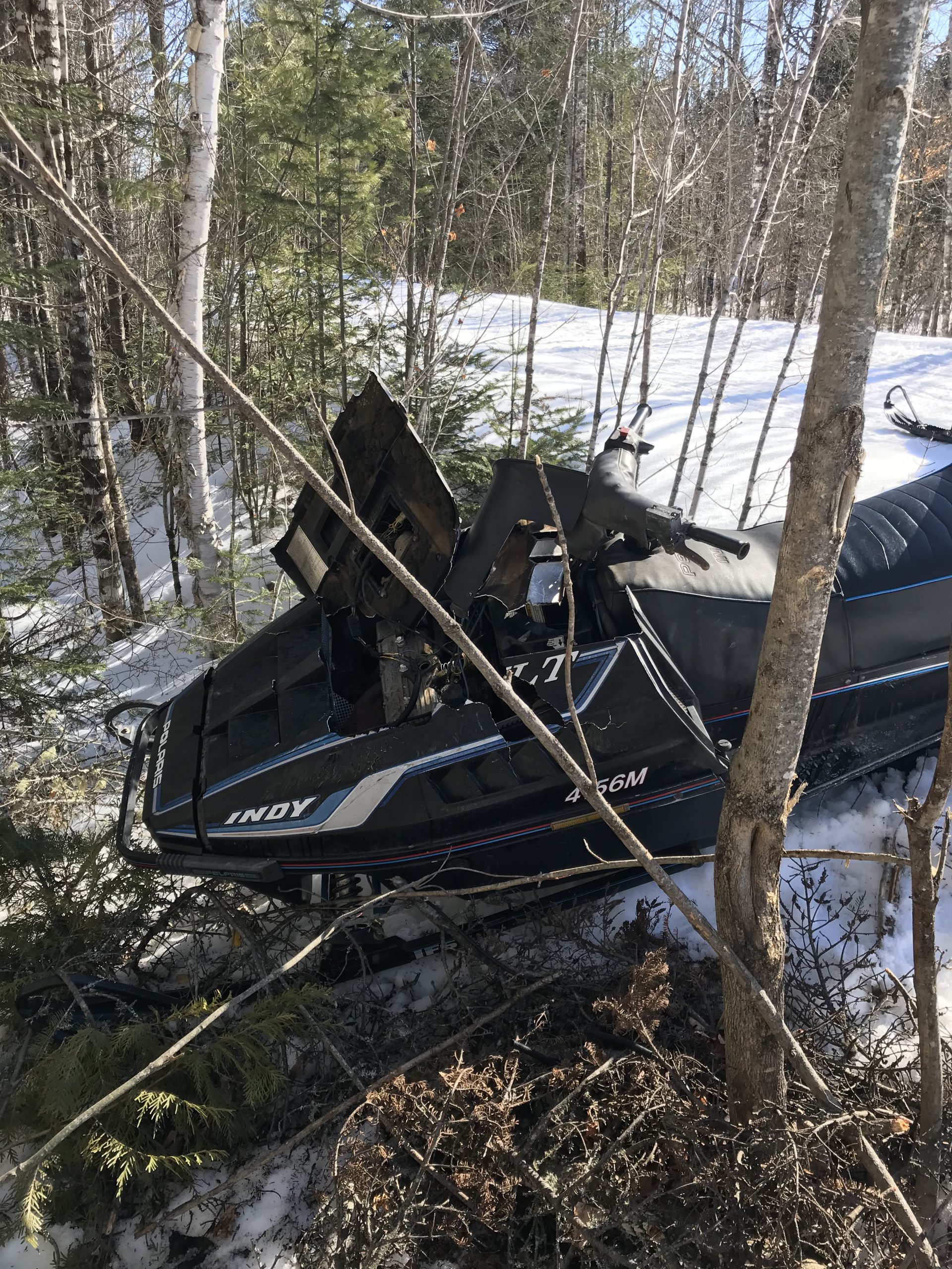 Maine man dies in snowmobile crash in Medford