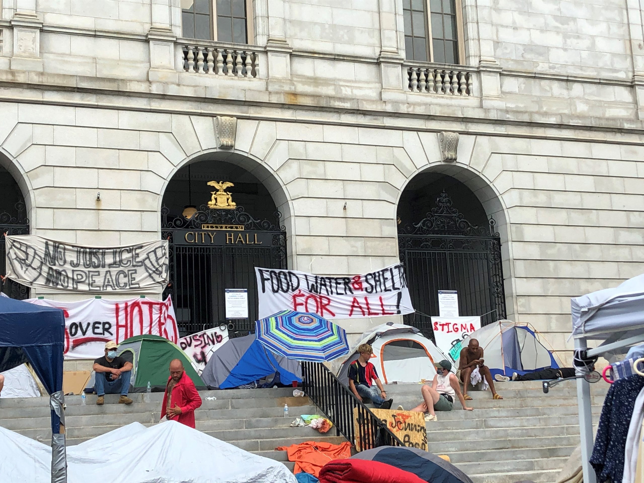 Homeless camp outside Portland City Hall starts to wind down