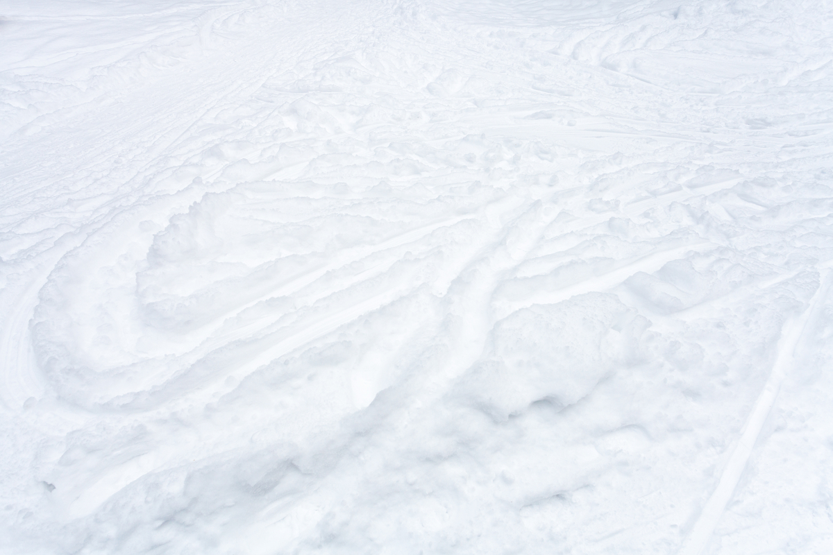 Skiing Santas back to shredding Maine slopes for charity