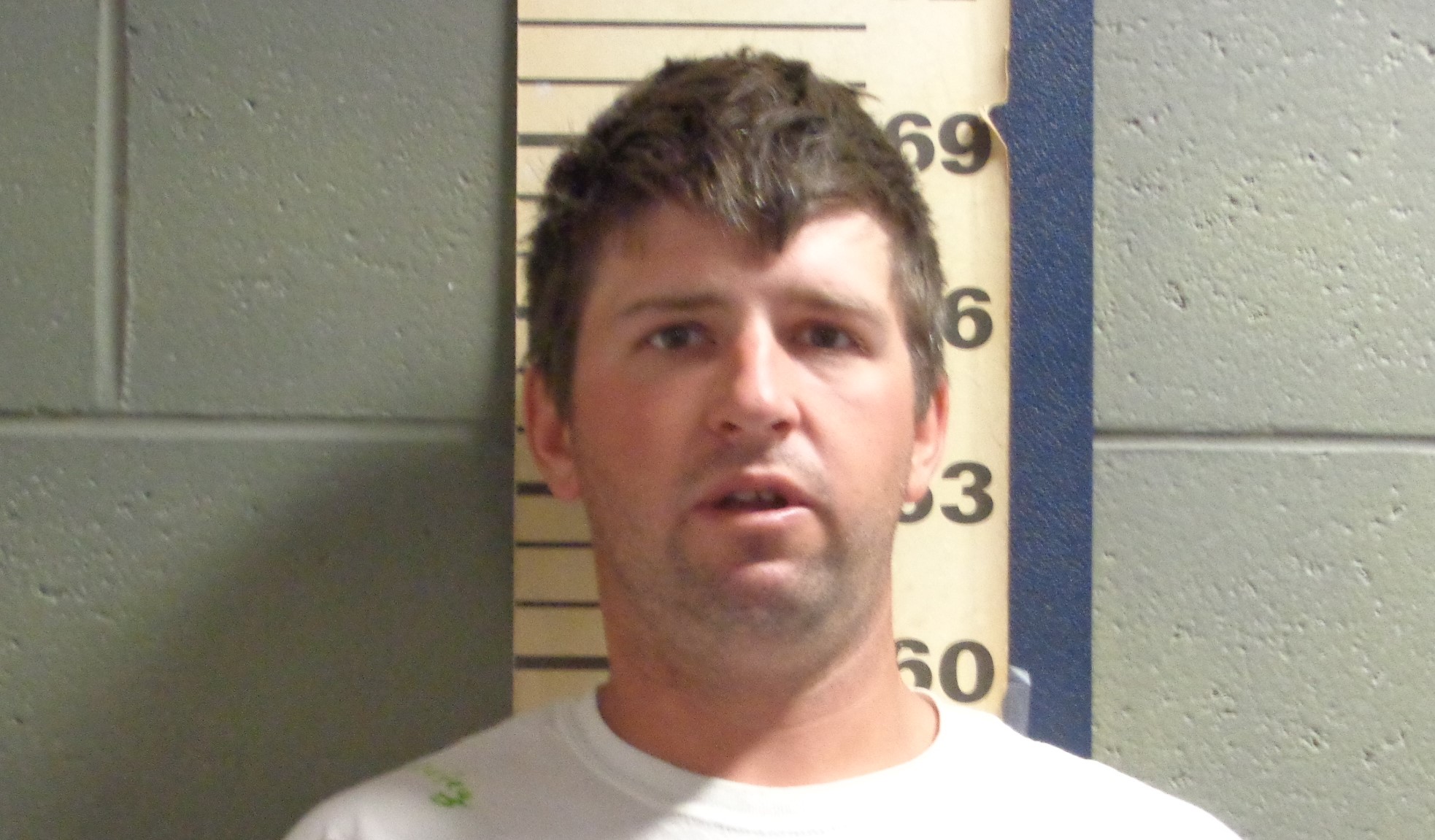 Police searching for Maine man wanted for violent crimes