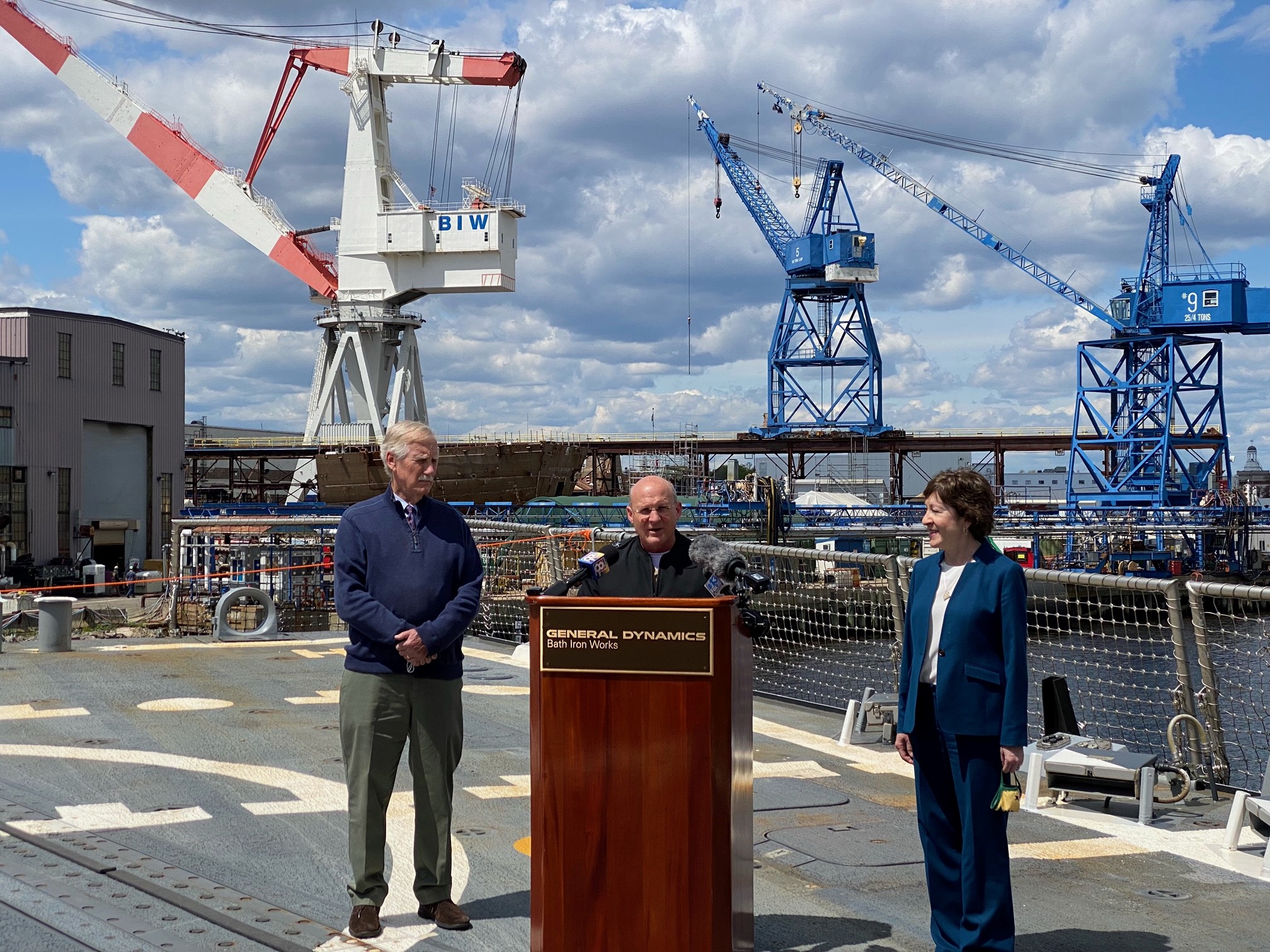 US Navy’s top officer likes what he sees at Bath Iron Works
