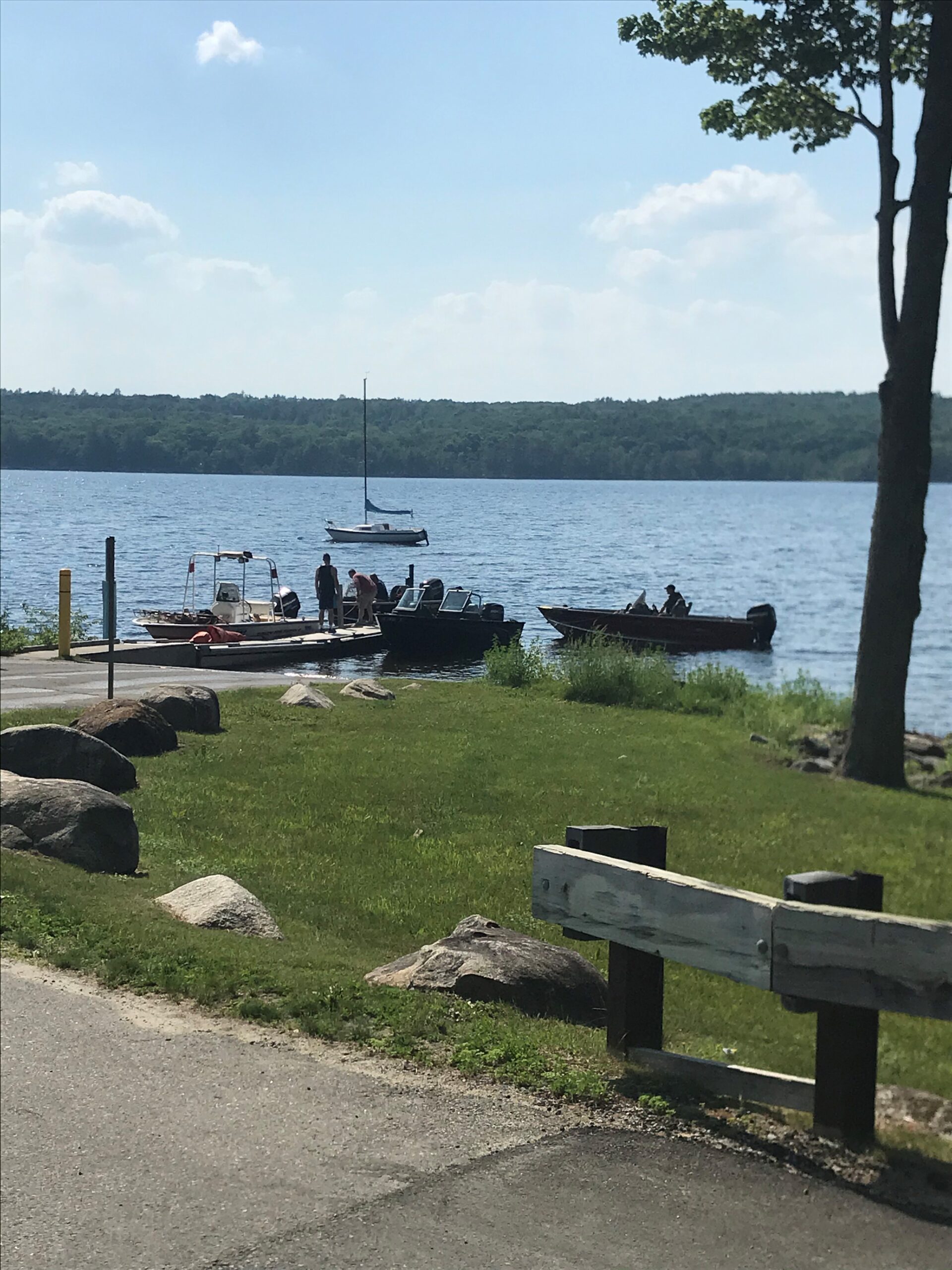 Wardens lead search for two presumed dead after drowning in Belgrade lake