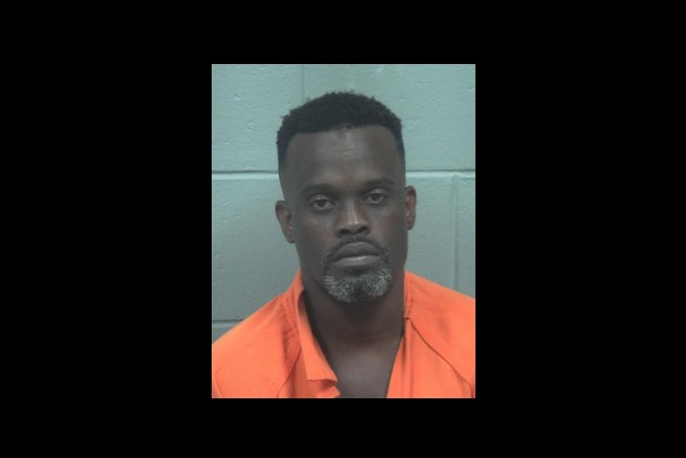 Suspect reaches for Bangor officer’s weapon during traffic stop, report says