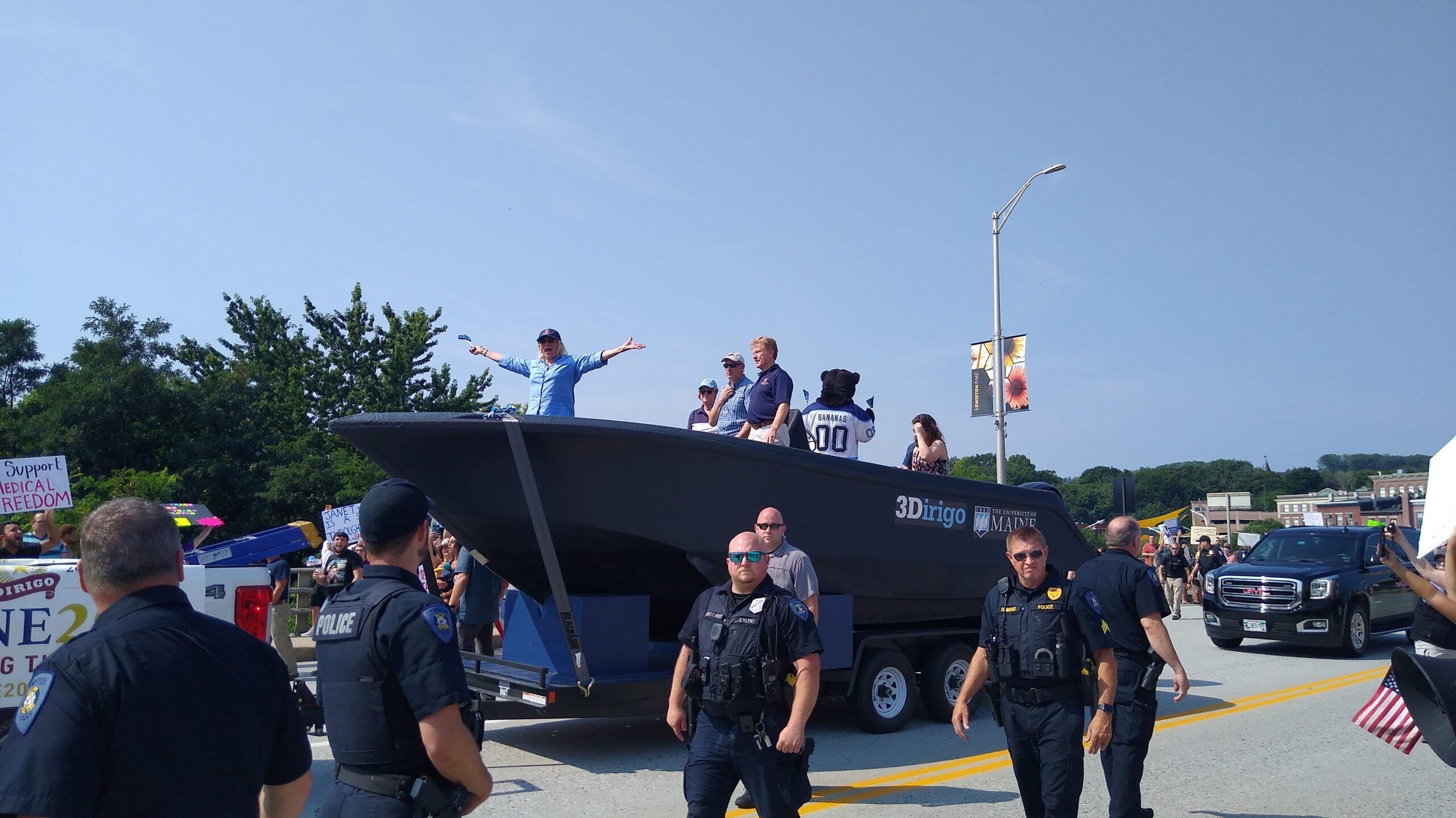 Maine celebrates bicentennial with pandemic-delayed parade