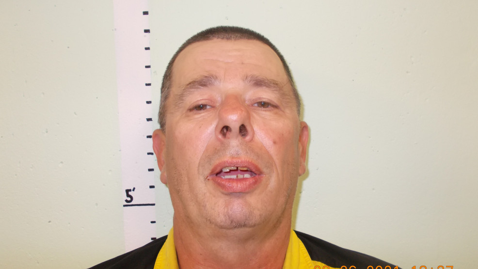 Jay man charged with threatening mother, sister with violence