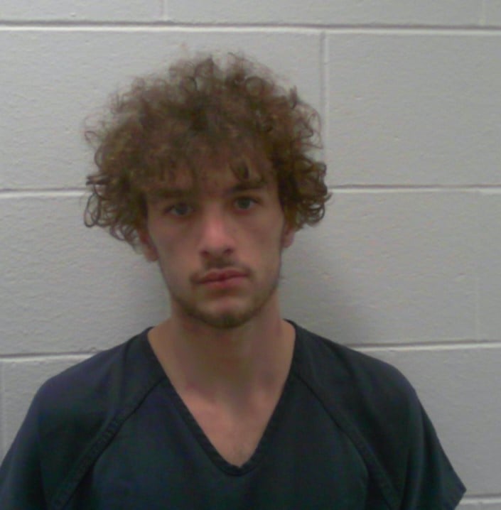 Police charge Lewiston man after fight that led to stabbing