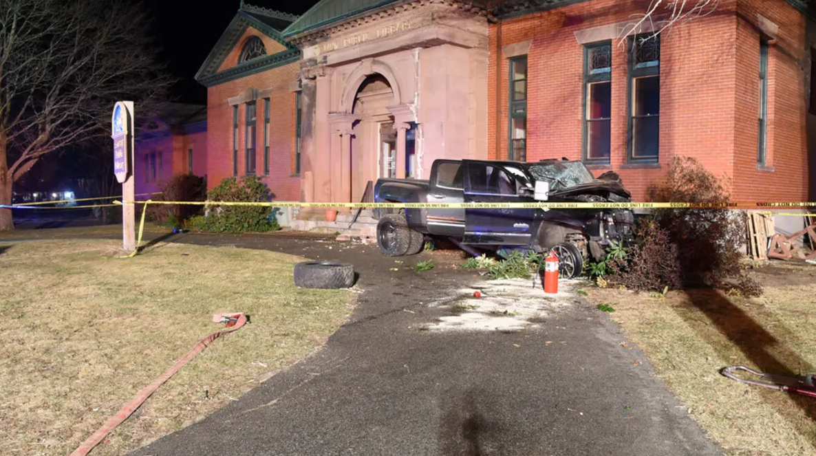 Maine man who crashed into NH library faces negligent homicide charge