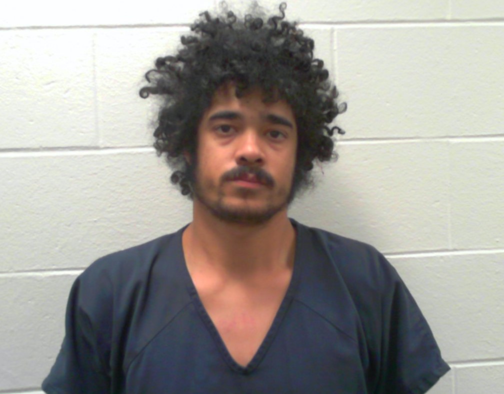 Auburn man charged with abducting, assaulting teenage girl