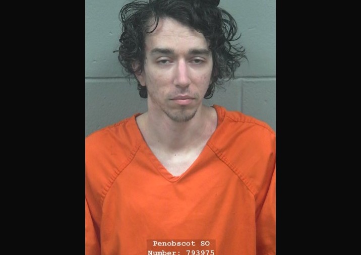 Man arrested in Bangor apartment stabbing