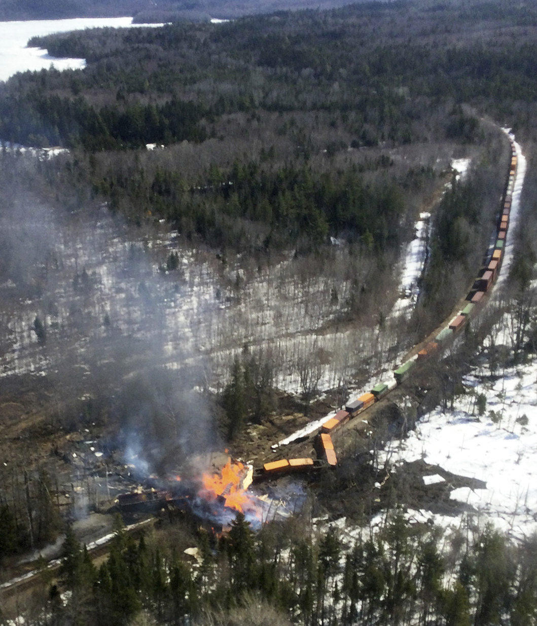 Maine railway reopens 2 days after derailment and fire
