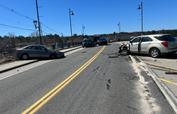 Man charged with OUI after head-on crash in Naples | Newsradio WGAN