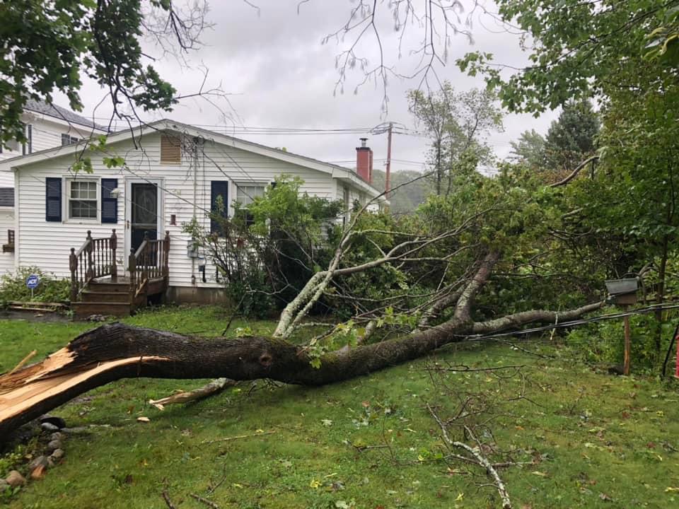 Hurricane Lee Exits Maine leaving a path of destruction