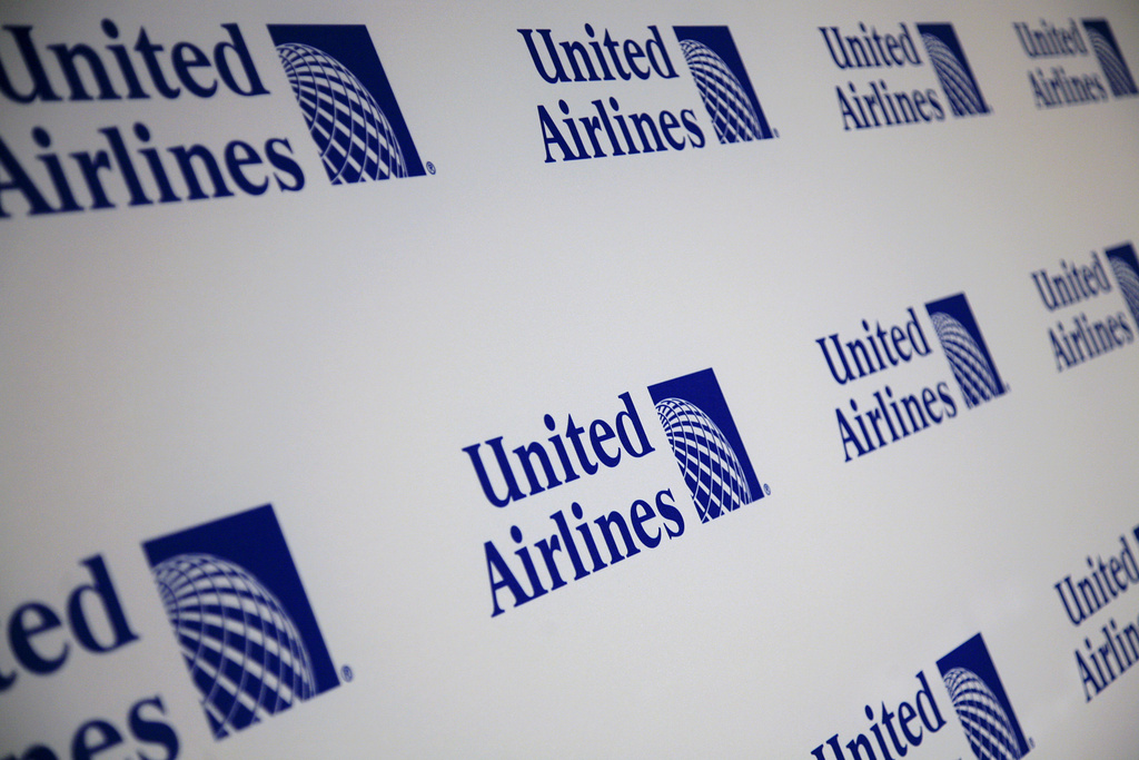 Mainer describes scary moments aboard United plane that suffered wing damage