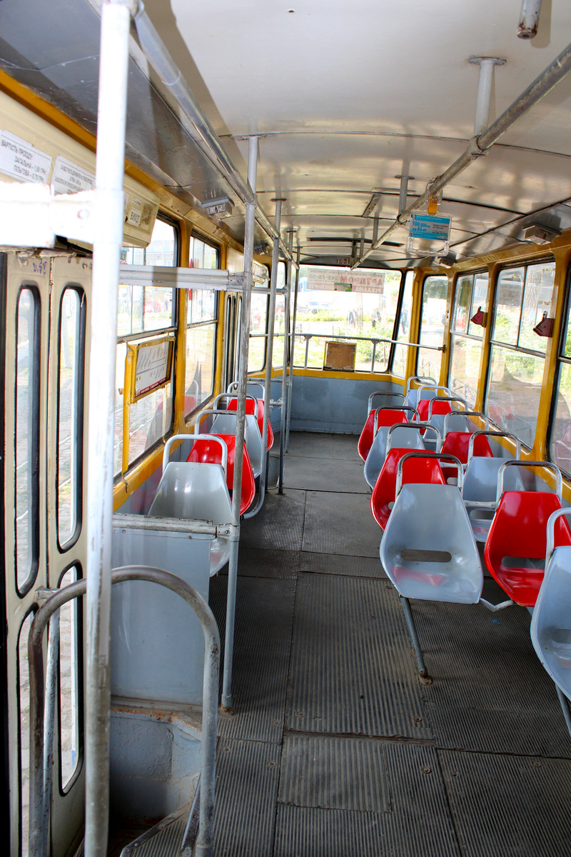 Lack of licensed drivers shuts down popular trolley line in Maine