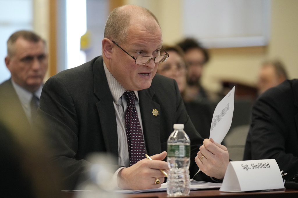 Sergeant faulted for actions before Maine mass shooting is running for sheriff