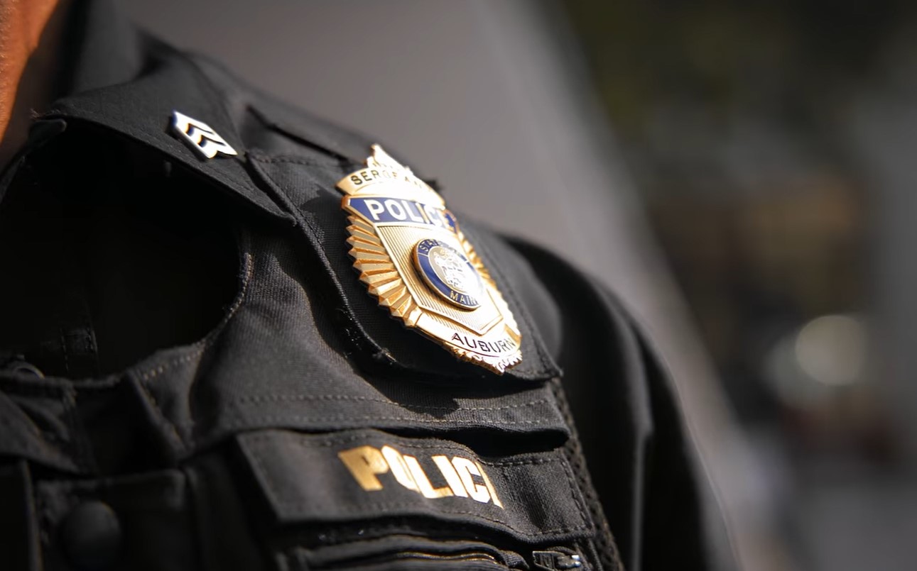 Motorcyclist Seriously Injured in Auburn Crash with SUV