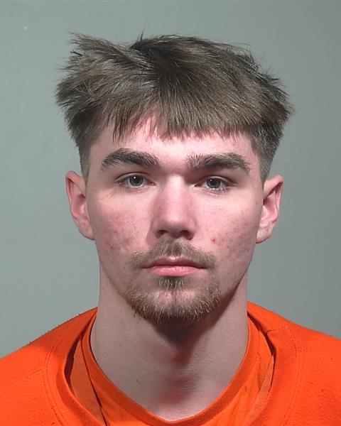 Police arrest 1 of 2 suspects wanted for shooting near Maine Mall
