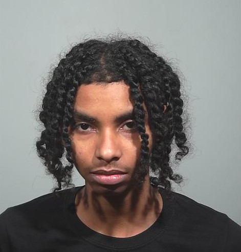Suspect in Maine Mall shooting turns himself in to police
