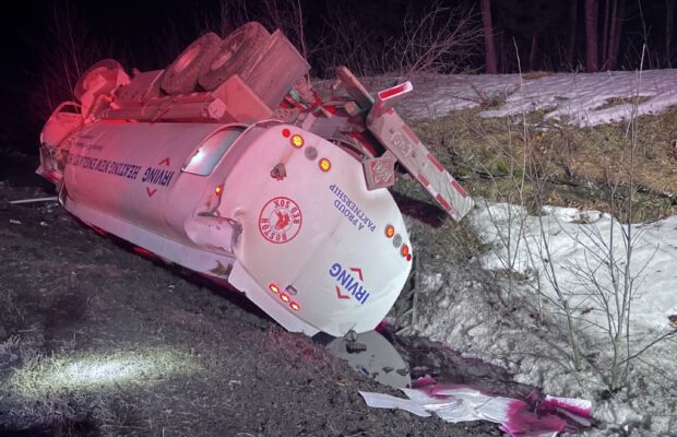 Semi Driver Injured in I-295 Rollover Crash in Brunswick | Newsradio WGAN