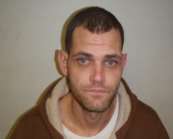 Bowdoinham man arrested for domestic violence, leading police on chase