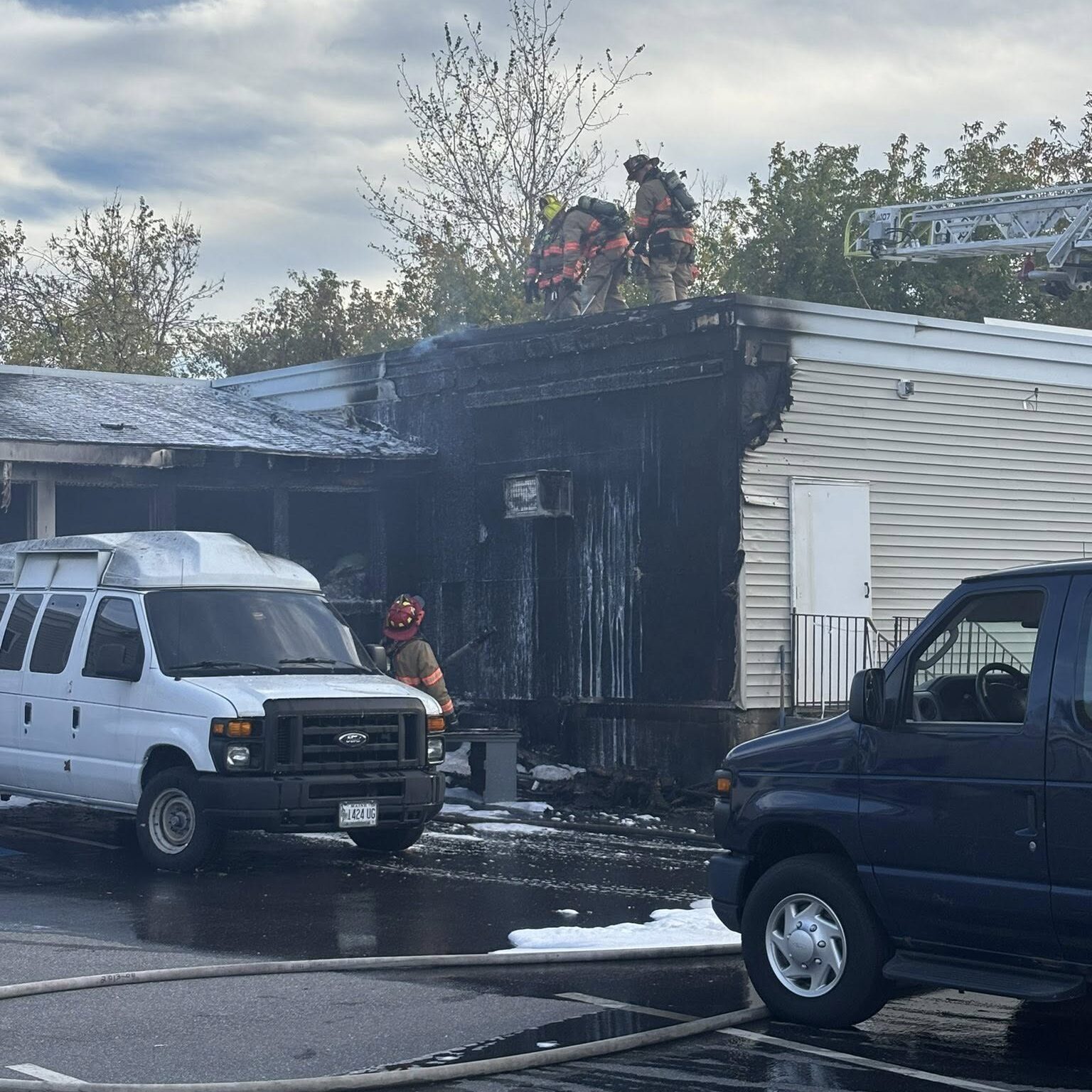 Fire at Lewiston warming center leaves one person injured