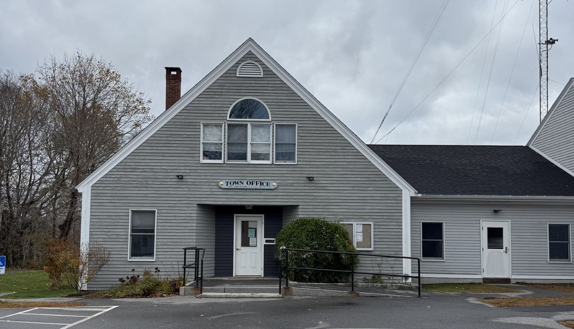 Midcoast Maine Town Allows Transgender Student to Play Girls Basketball.
