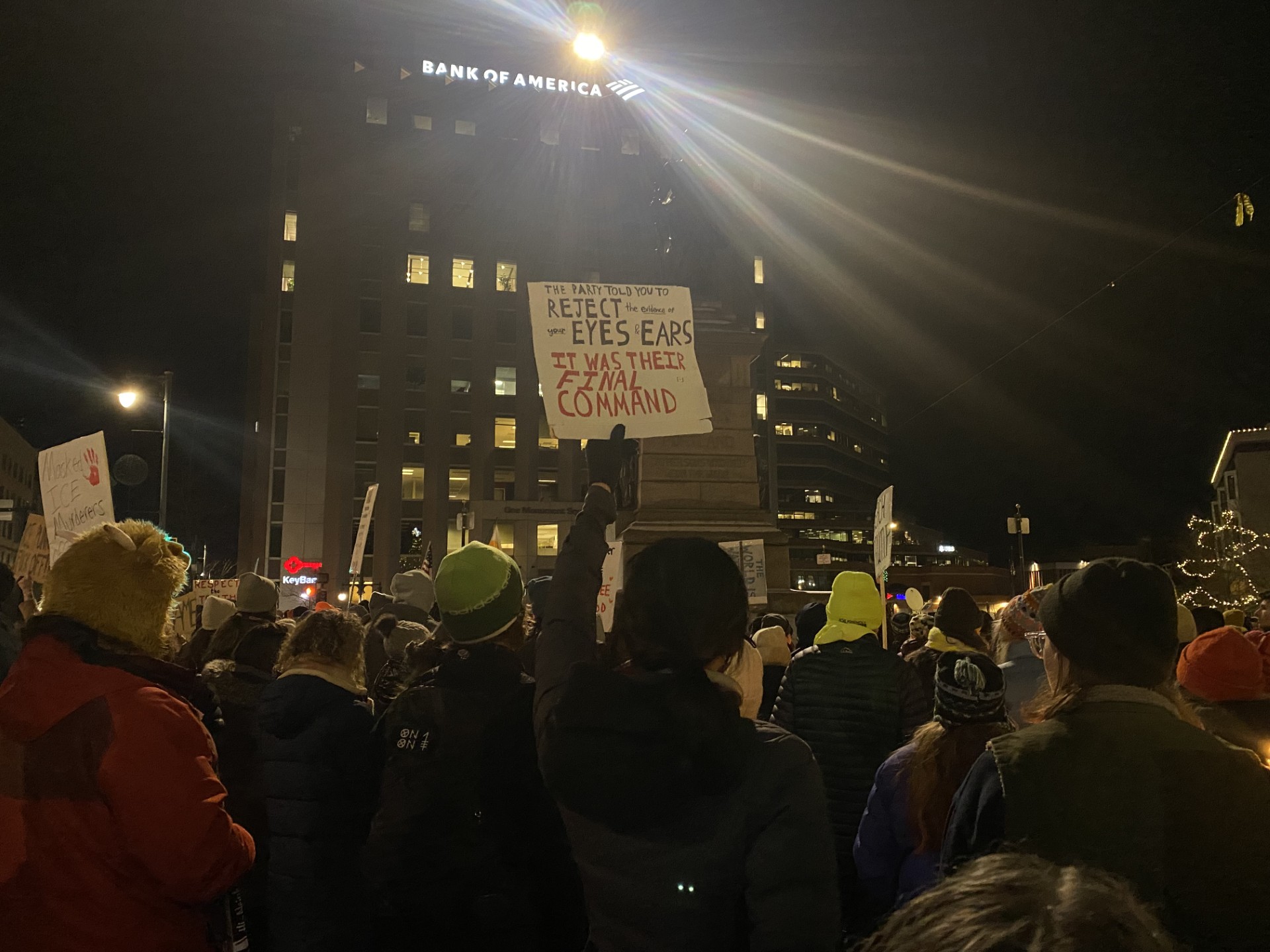 Hundreds Gather in Portland to Protest ICE Shooting in Minneapolis