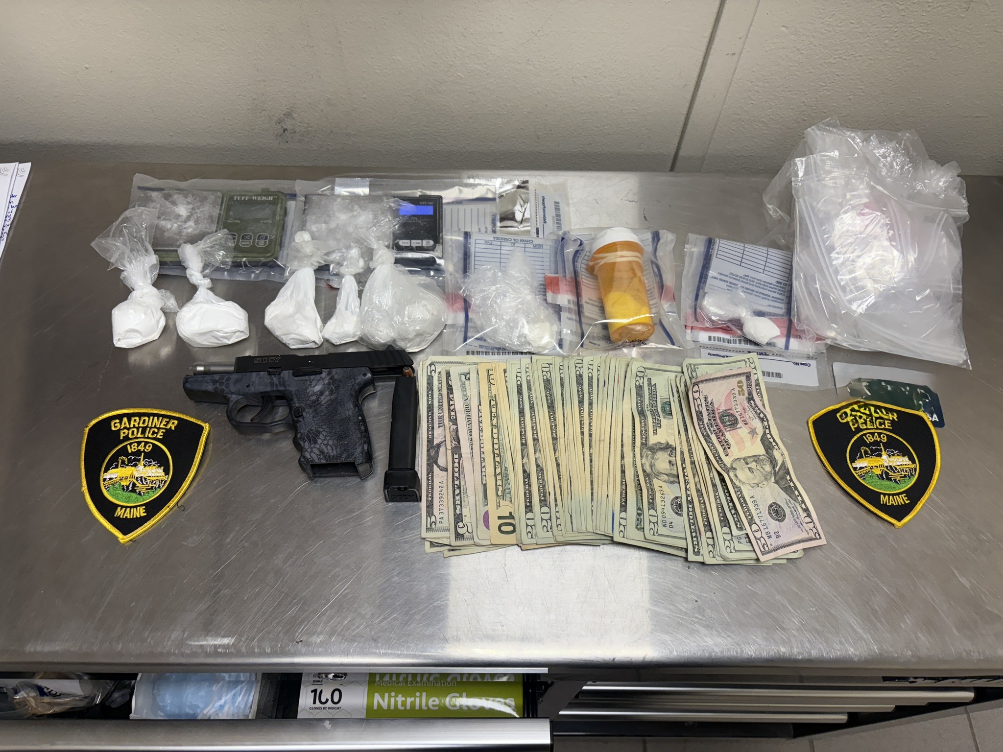 Two Arrested in Gardiner for Drug Dealing, Gun Charges