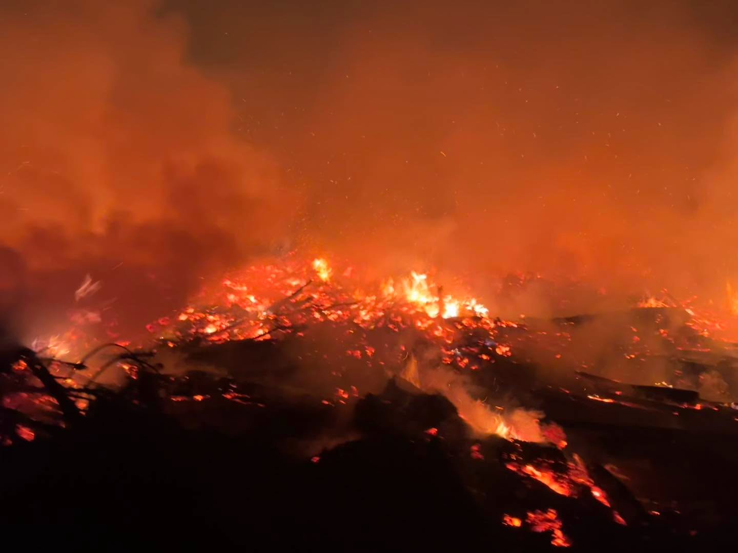Crews Battle Large Northern Maine Fire for 4-Hours Crews Battle Large Northern Maine Fire for 4-Hours
