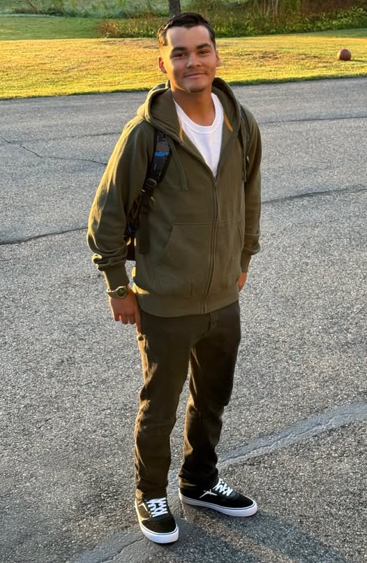 Teen being sought by police last seen near Hampden Academy